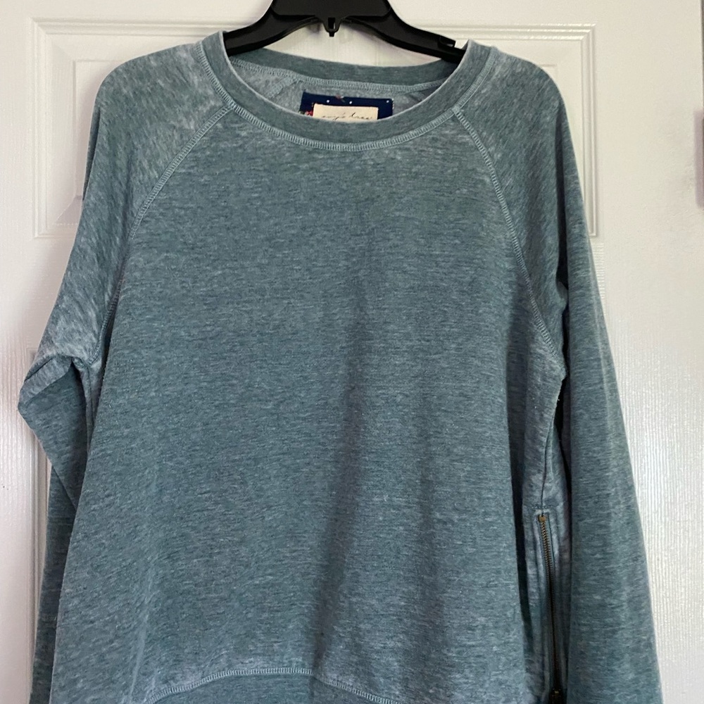 Evy’s Tree Tatum Sweatshirt